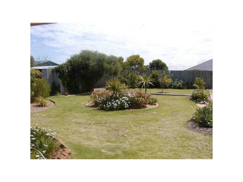 Waterfront Circle, Drummond Cove WA 6532