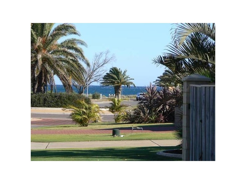 Waterfront Circle, Drummond Cove WA 6532