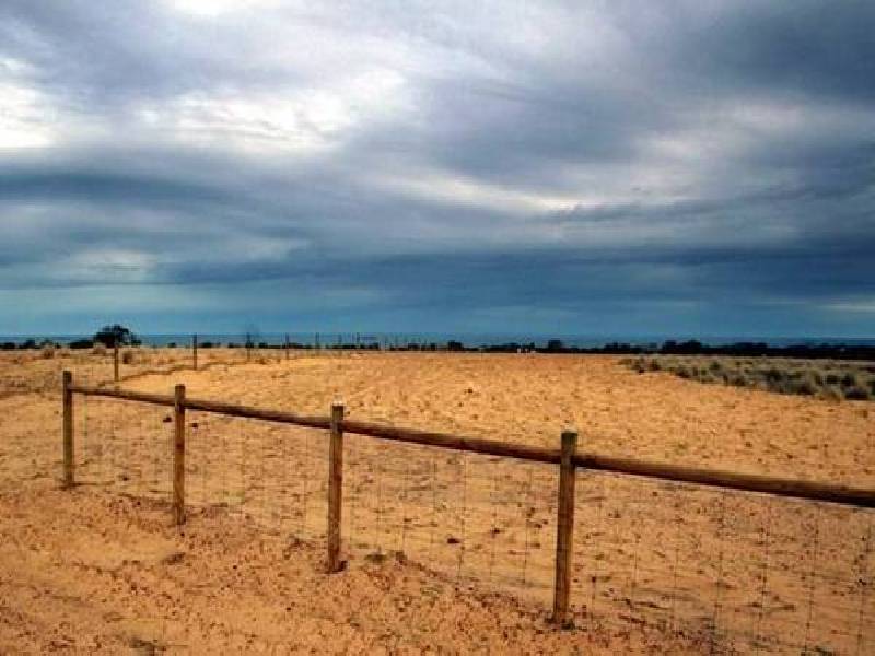 239 Parmelia Boulevard, White Peak WA 6532