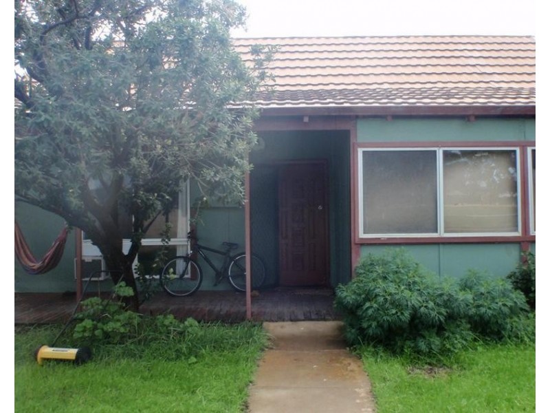 243 Third Street, Wonthella WA 6530