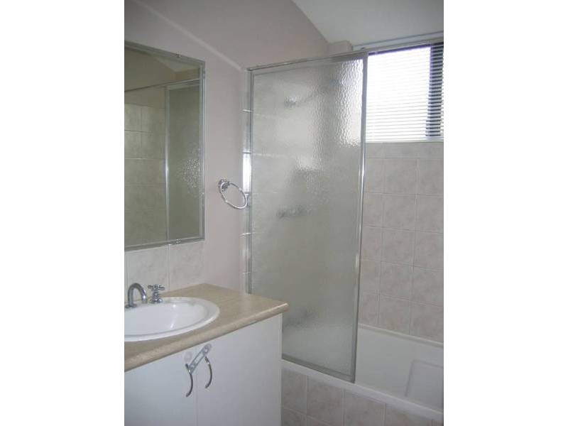 Central Road, Wonthella WA 6530