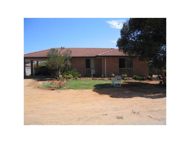 Clematis Crescent, Karloo WA 6530