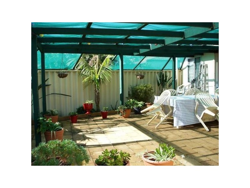 Fifth Street, Wonthella WA 6530