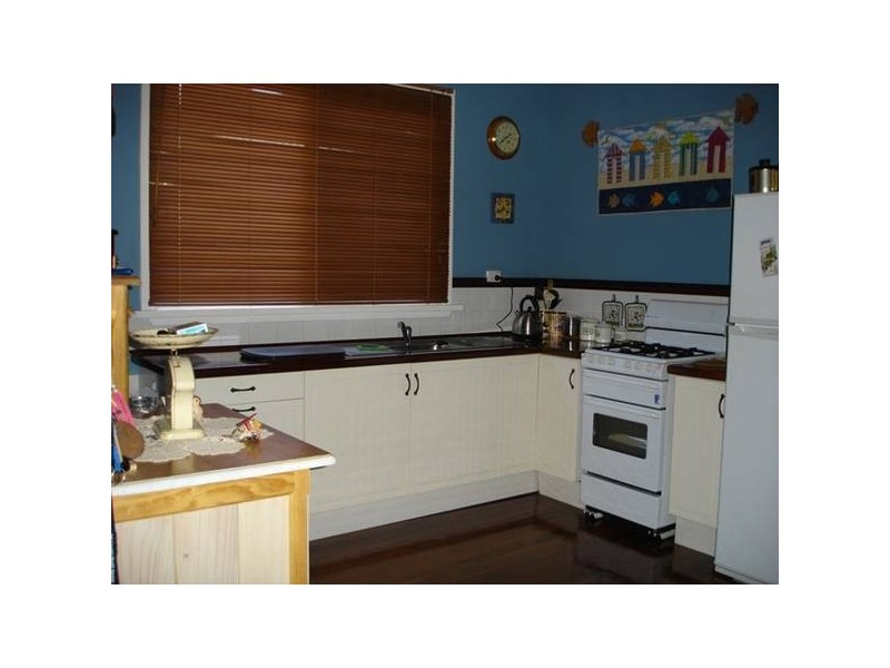 8 Gertrude Street, Geraldton WA 6530