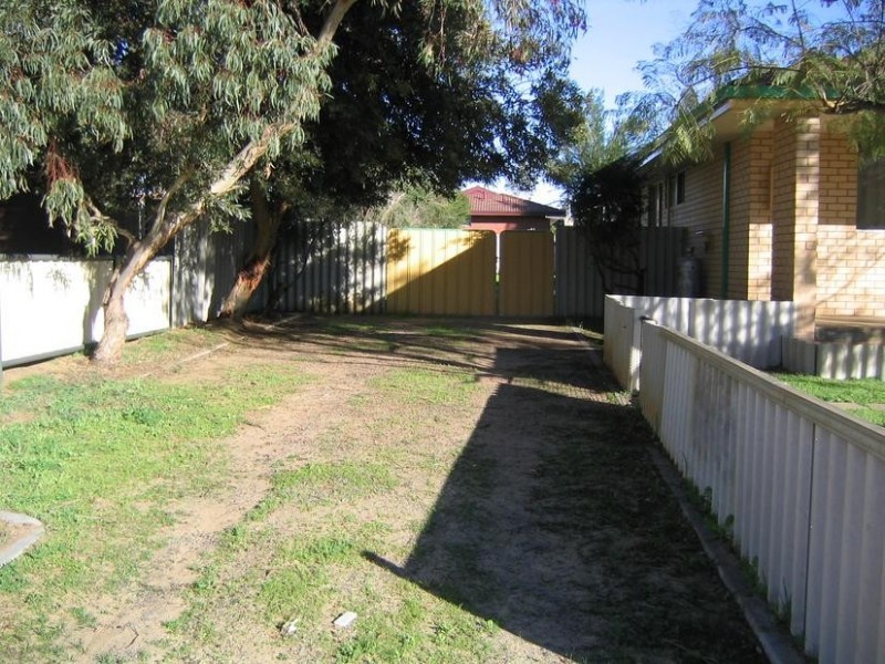 B/118 Abraham Street, Utakarra WA 6530