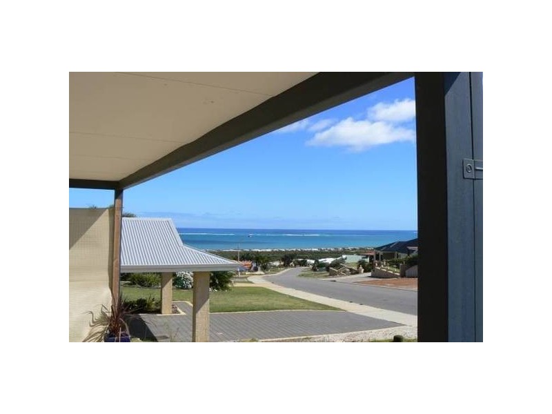 204 Bellimos Drive, Wandina WA 6530