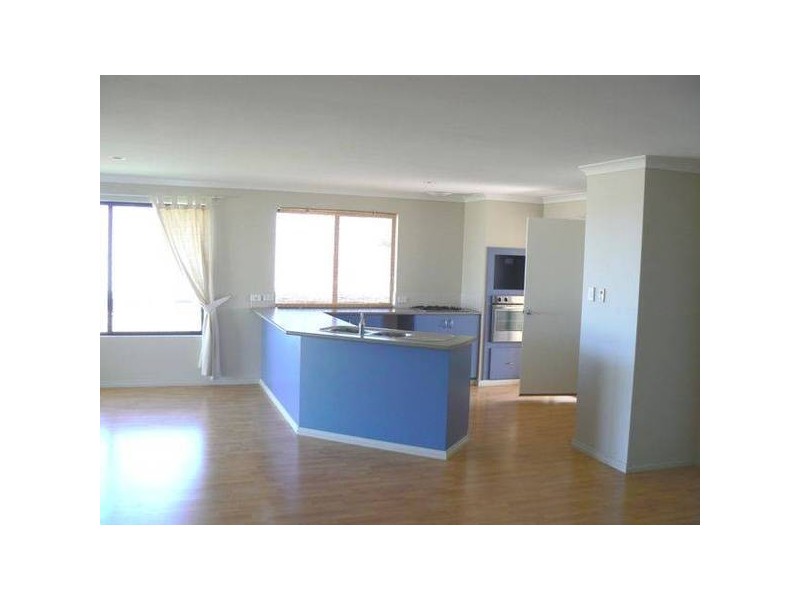 204 Bellimos Drive, Wandina WA 6530