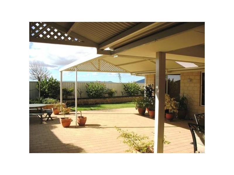 453 Dove Place, Wandina WA 6530