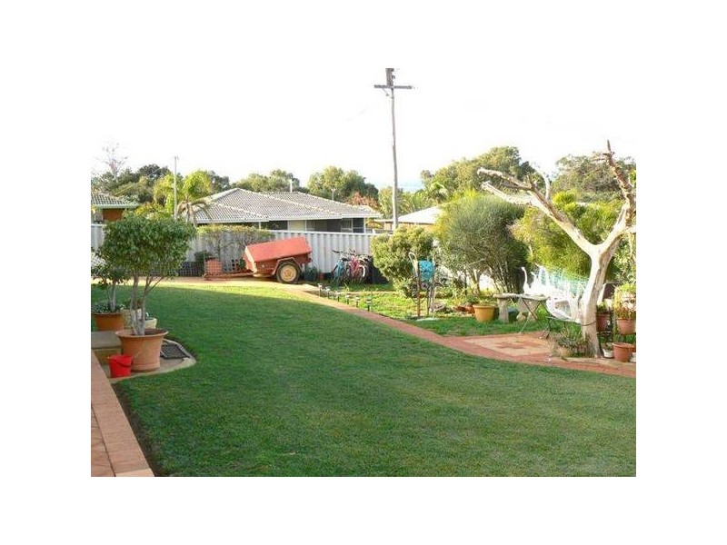 1 Ritchie Way, Rangeway WA 6530