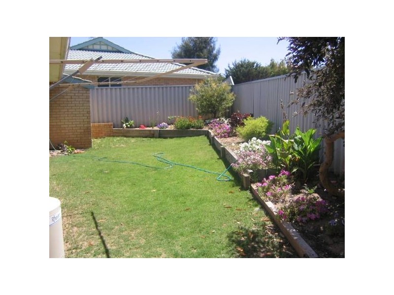 5/4 McDermott Avenue, Wandina WA 6530