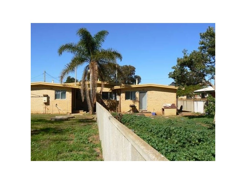 125 Kenny Crescent, Rangeway WA 6530