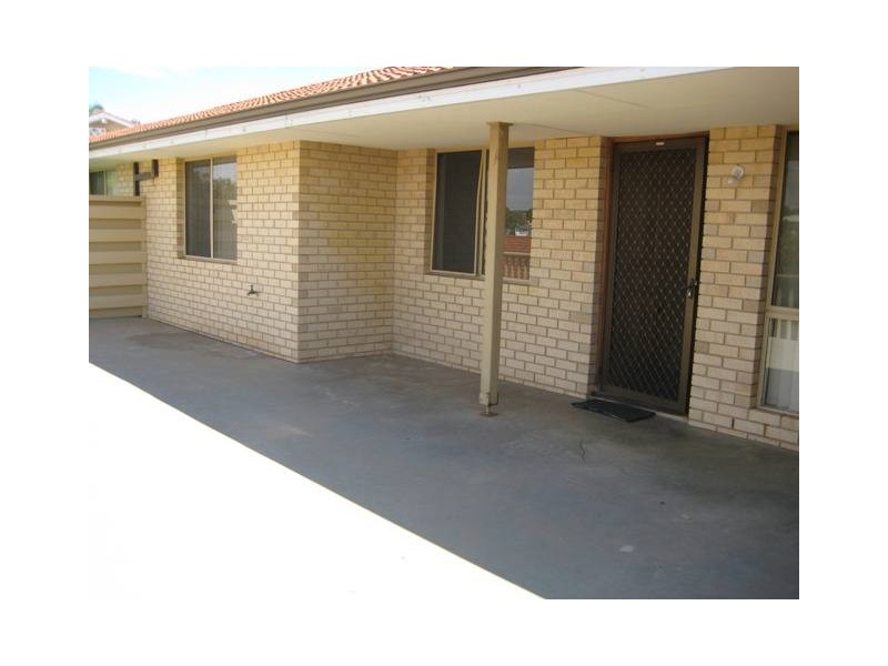 3/8 Eric Street, Geraldton WA 6530