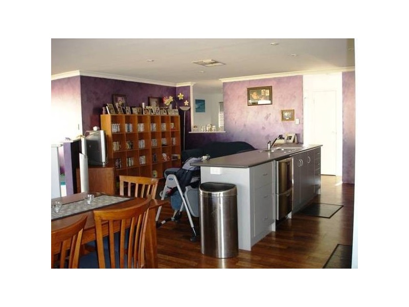 2 Fleetwing Street, Wandina WA 6530