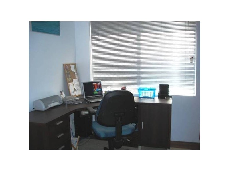 2 Fleetwing Street, Wandina WA 6530