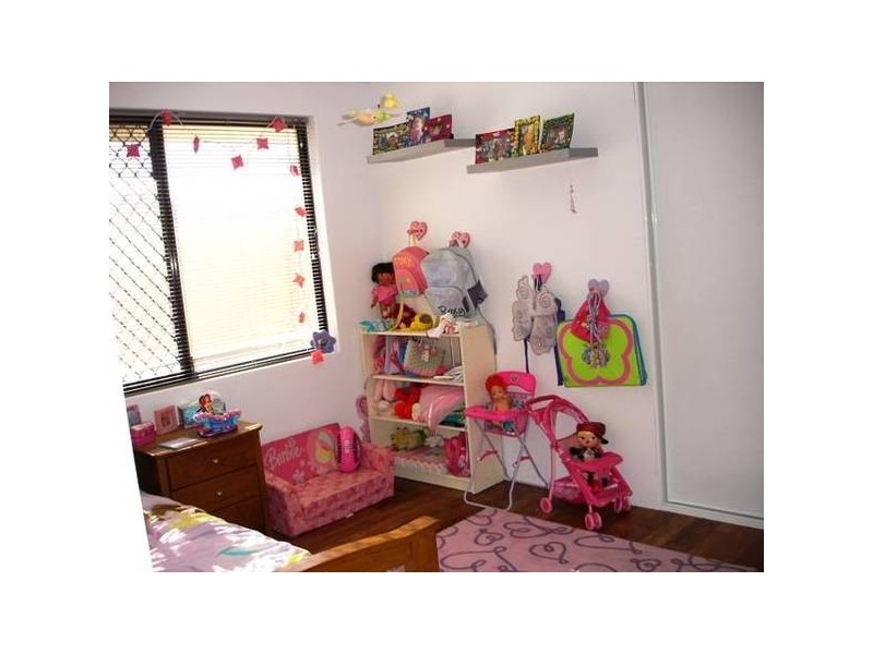 2 Fleetwing Street, Wandina WA 6530