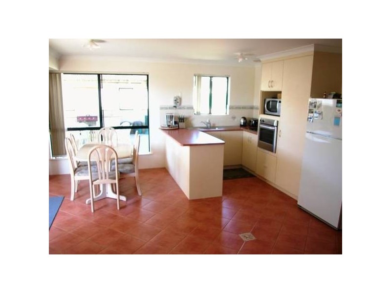 1/214 Fifth Street, Wonthella WA 6530