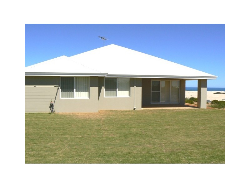 9 Jackson Loop, Wandina WA 6530