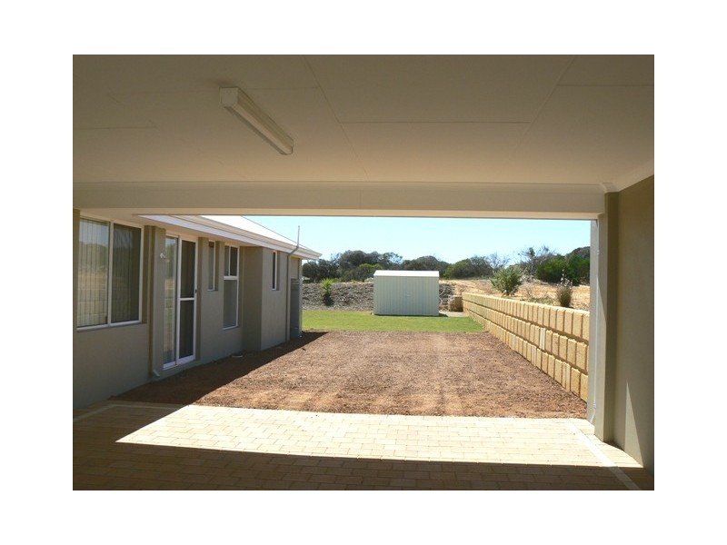 9 Jackson Loop, Wandina WA 6530