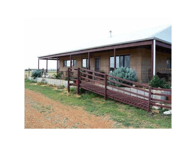 83 Company Road, Greenough WA 6532