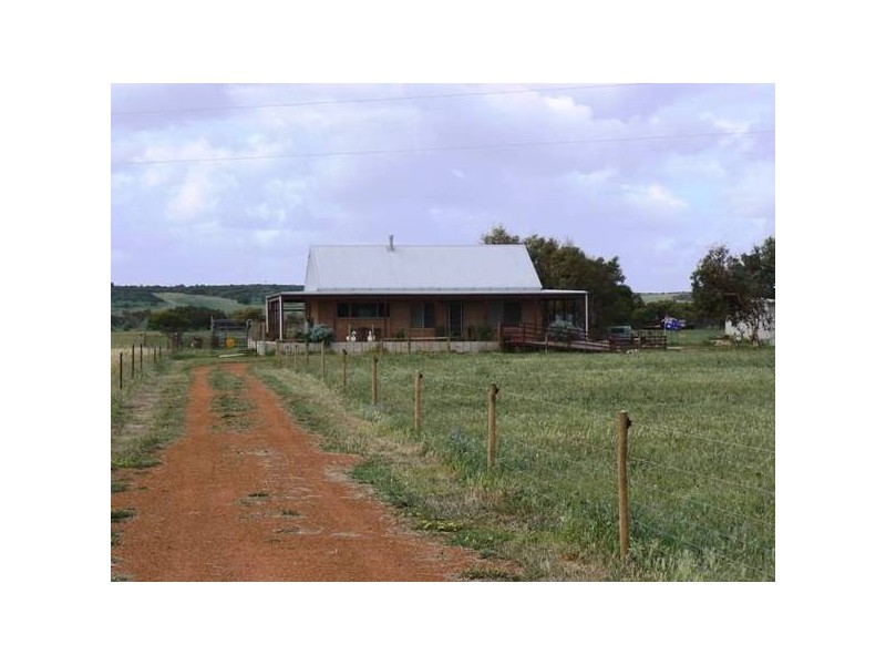 83 Company Road, Greenough WA 6532