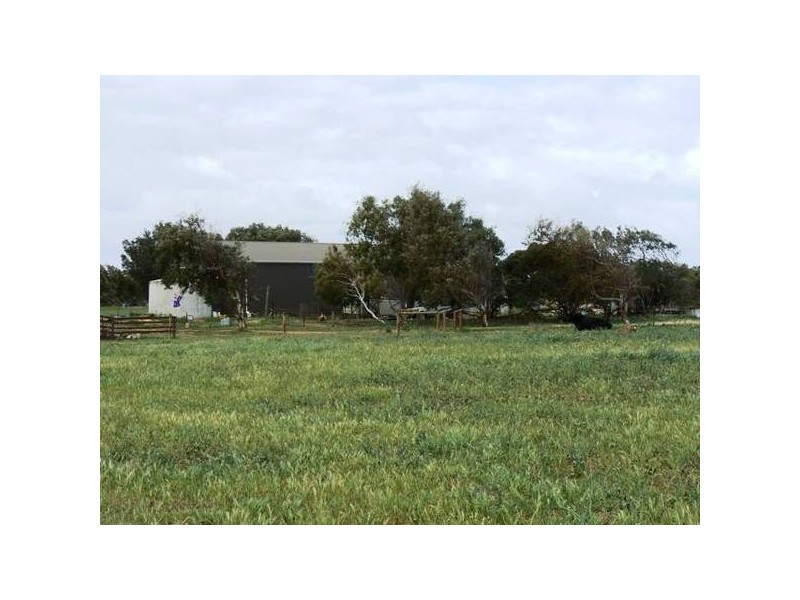 83 Company Road, Greenough WA 6532