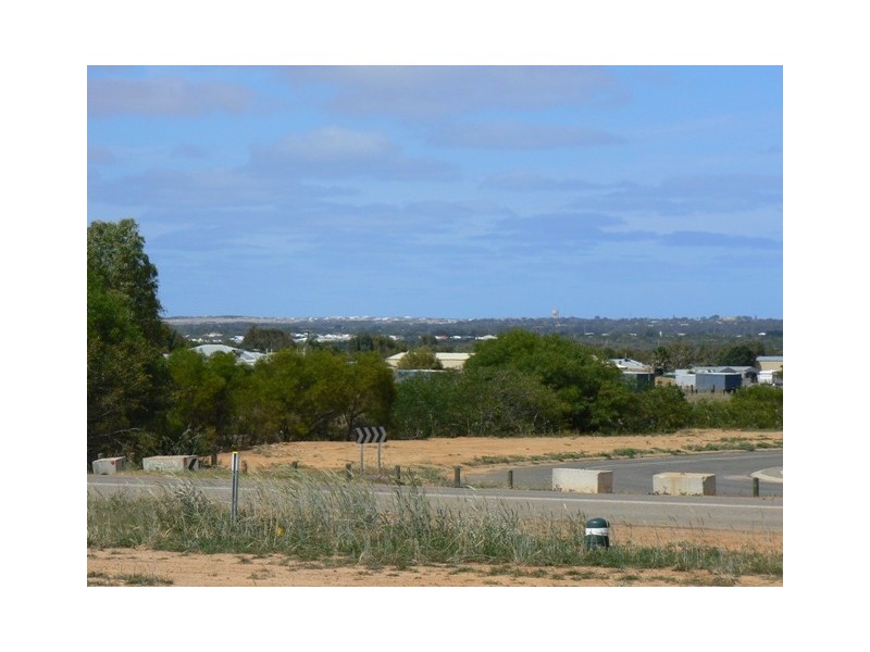 16 Sutcliffe Road, Waggrakine WA 6530