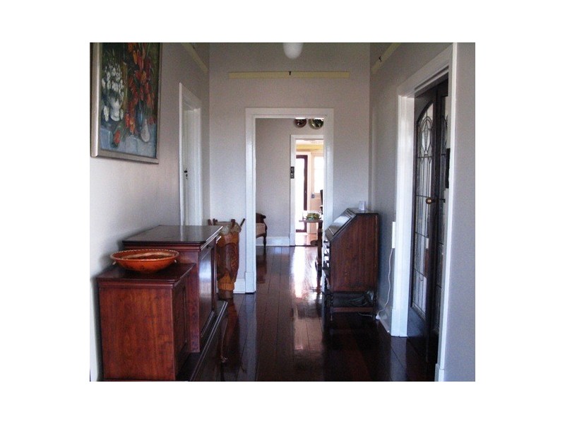 1 Shenton Street, Beachlands WA 6530