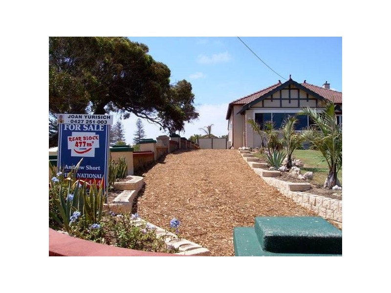 2 Shenton Street, Beachlands WA 6530