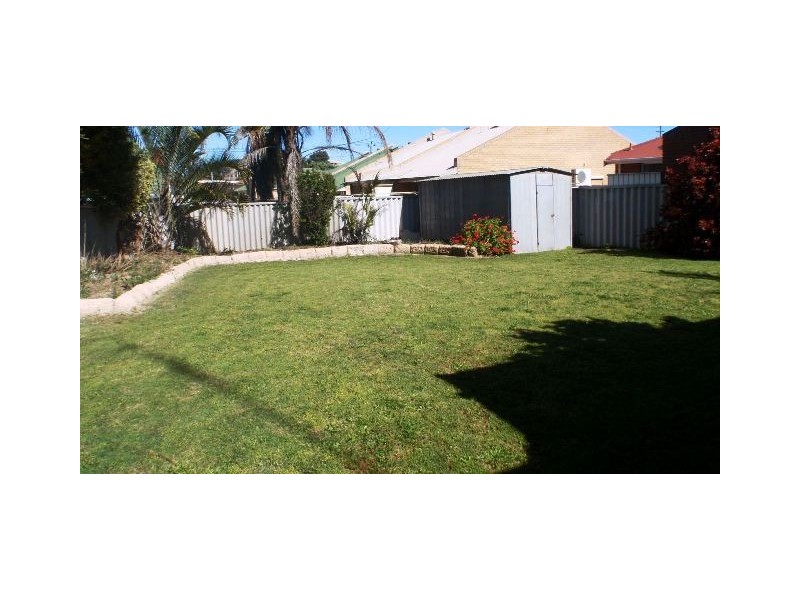 8 Gertrude Street, Geraldton WA 6530