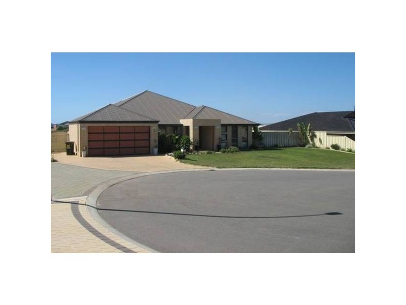 12 Archdale Rise, Wandina WA 6530