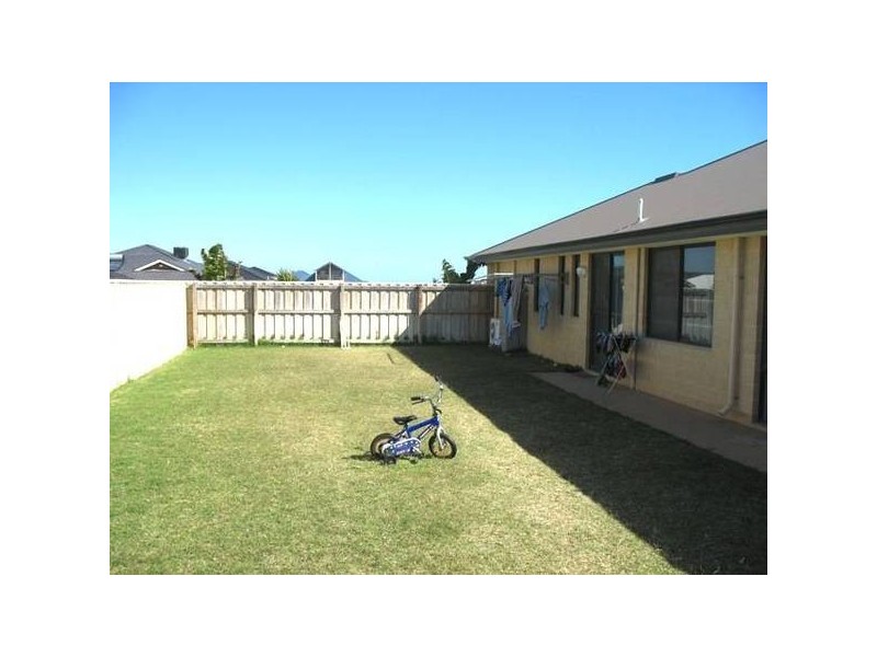 12 Archdale Rise, Wandina WA 6530