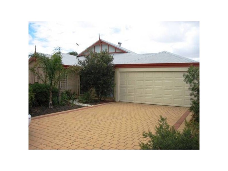 8 Tersonia Way, Strathalbyn WA 6530