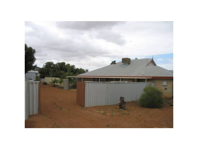 8 Tersonia Way, Strathalbyn WA 6530