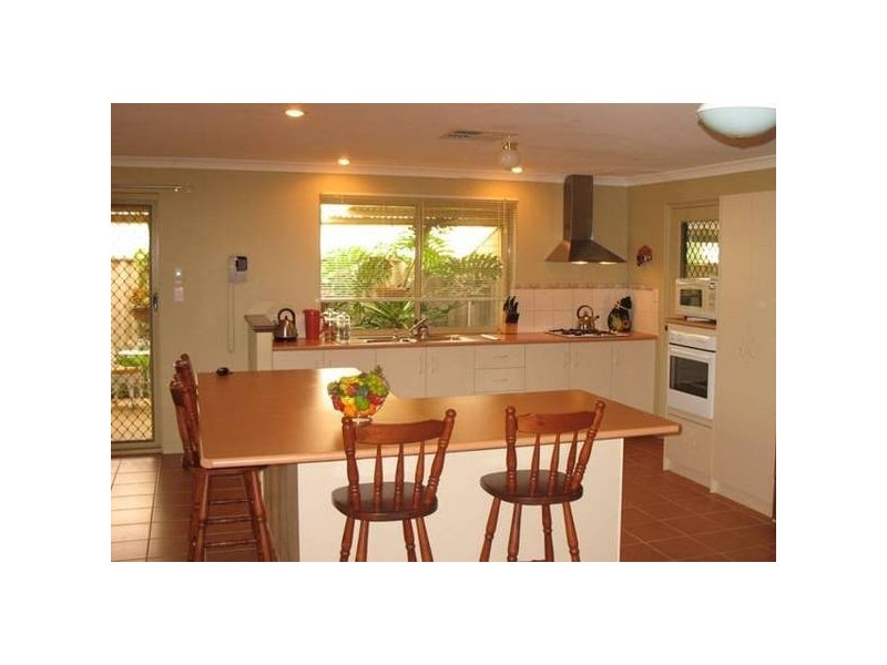 8 Tersonia Way, Strathalbyn WA 6530