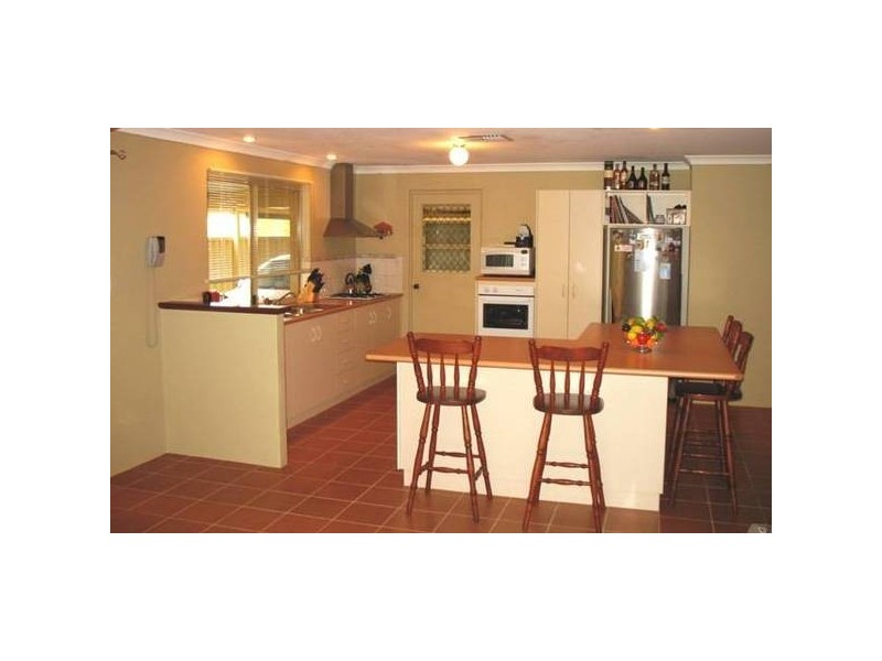 8 Tersonia Way, Strathalbyn WA 6530