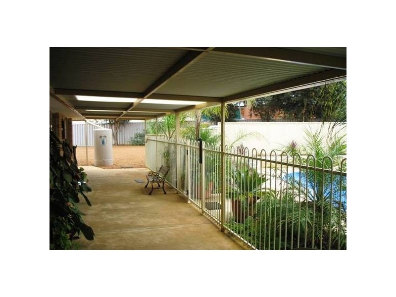 8 Tersonia Way, Strathalbyn WA 6530