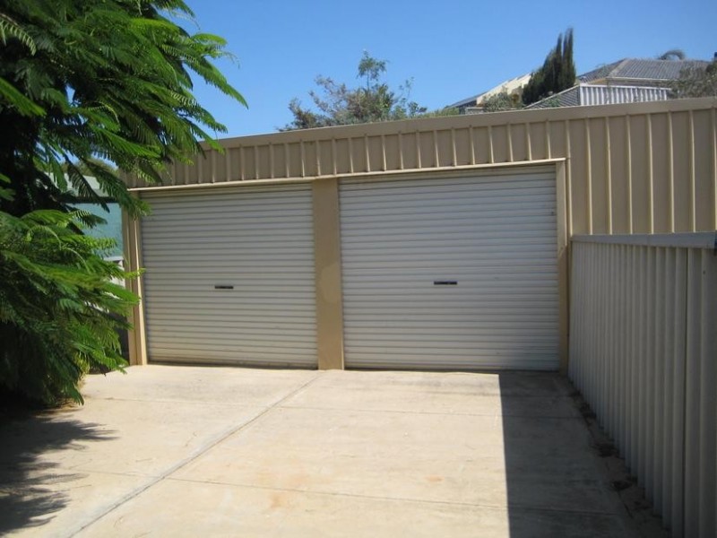 7 Dakin Cove, Wandina WA 6530