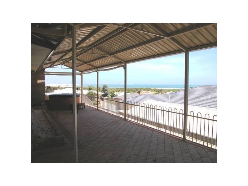 9 Conch Rise, Wandina WA 6530