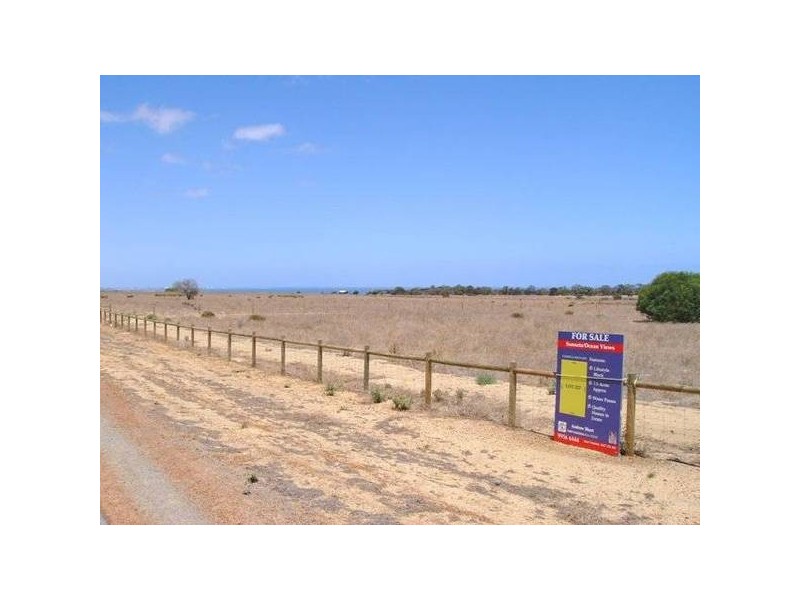 237 Parmelia Boulevard, White Peak WA 6532