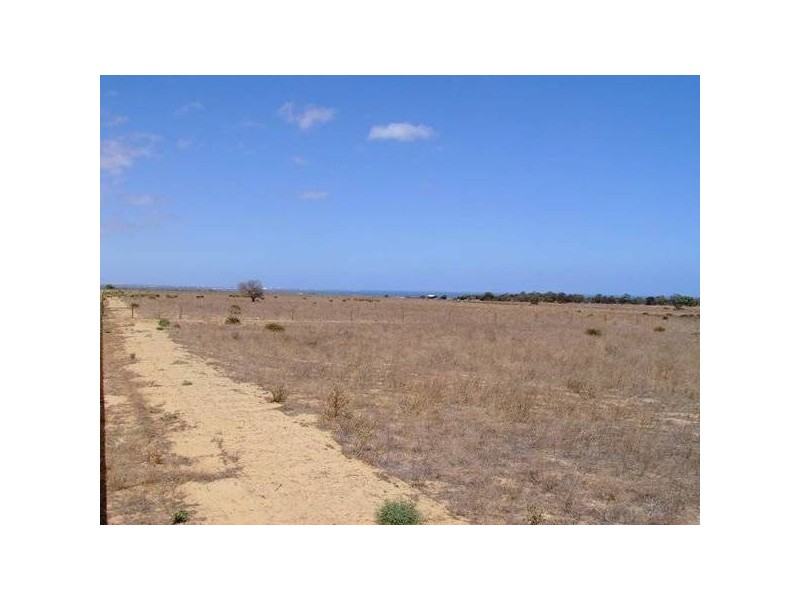 237 Parmelia Boulevard, White Peak WA 6532