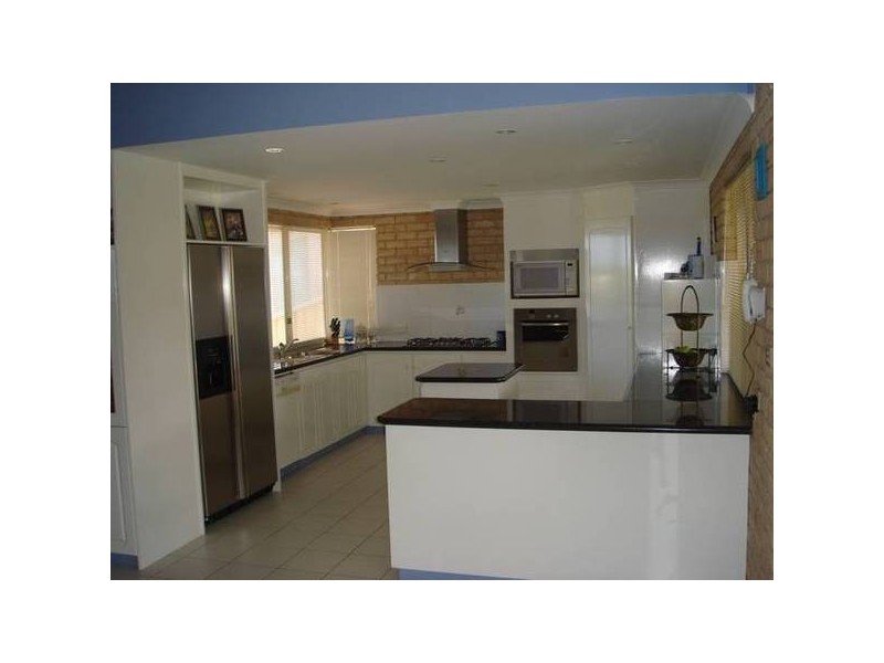 35 Glendinning Rd, Tarcoola Beach WA 6530