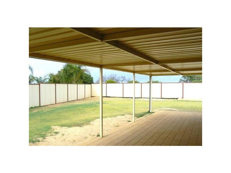 3 Wahn Avenue, Waggrakine WA 6530