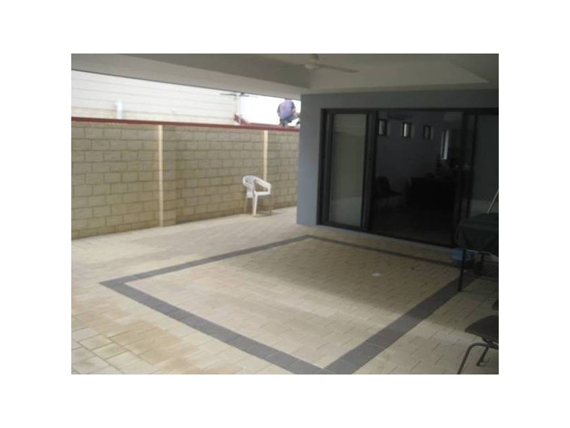 4/460 Chapman Road, Bluff Point WA 6530