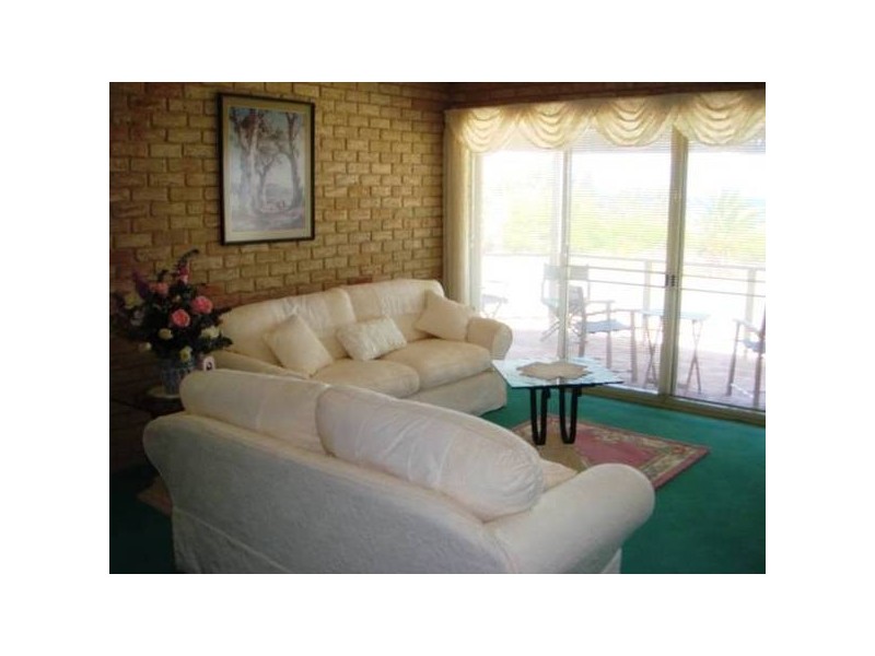 35 Glendinning Road, Tarcoola Beach WA 6530