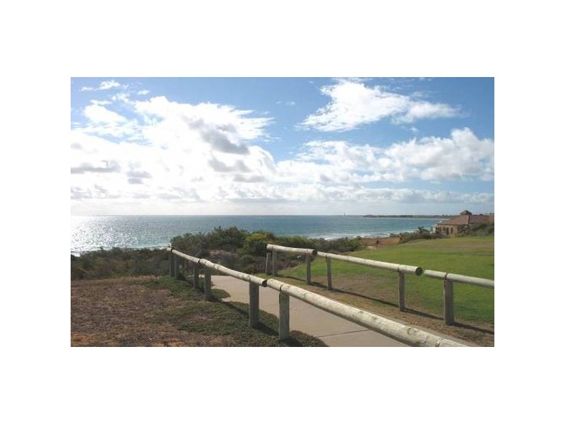 16 Eastcott Way, Tarcoola Beach WA 6530