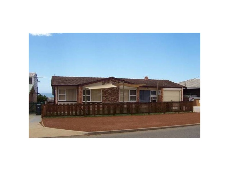 17 Albert Street, Geraldton WA 6530
