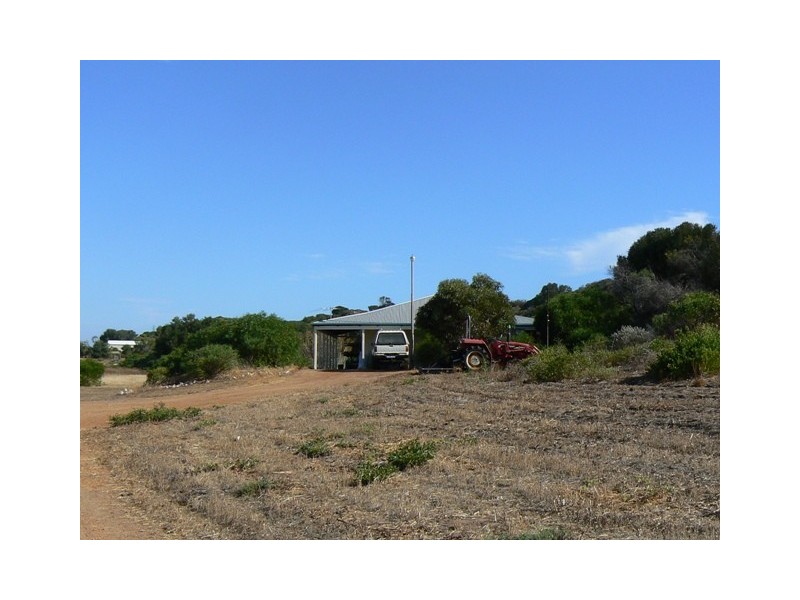 678 Company Road, Greenough WA 6532
