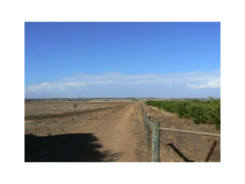 678 Company Road, Greenough WA 6532