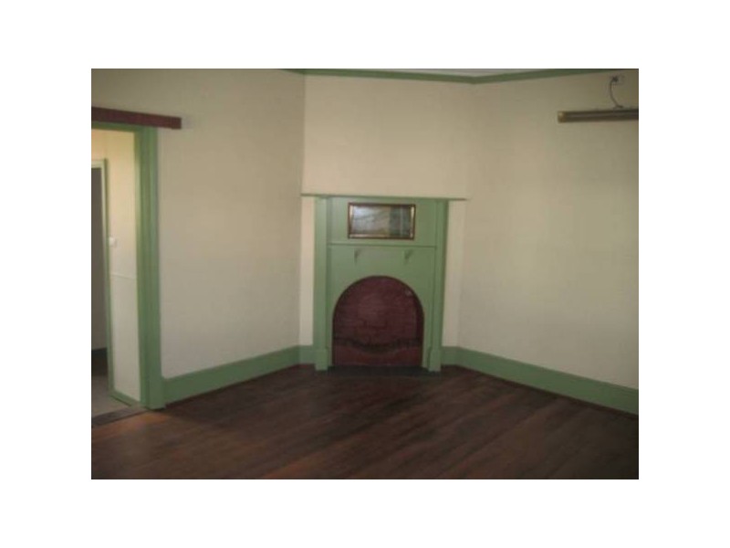 11 Francis St, Geraldton WA 6530