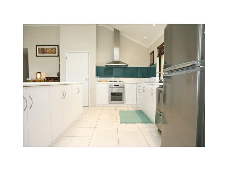 11 Parmelia Boulevard, White Peak WA 6532